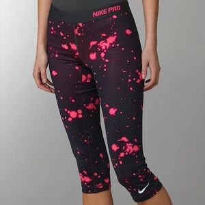 NIKE PRO Dri-Fit Paint Splatter Capri Athletic Leggings